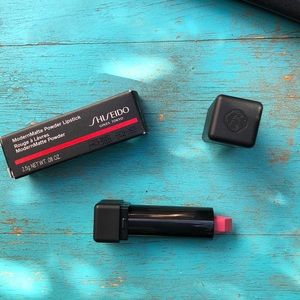 ☀️ NEW Shiseido Matte Lipstick in Rose Hip + Bag